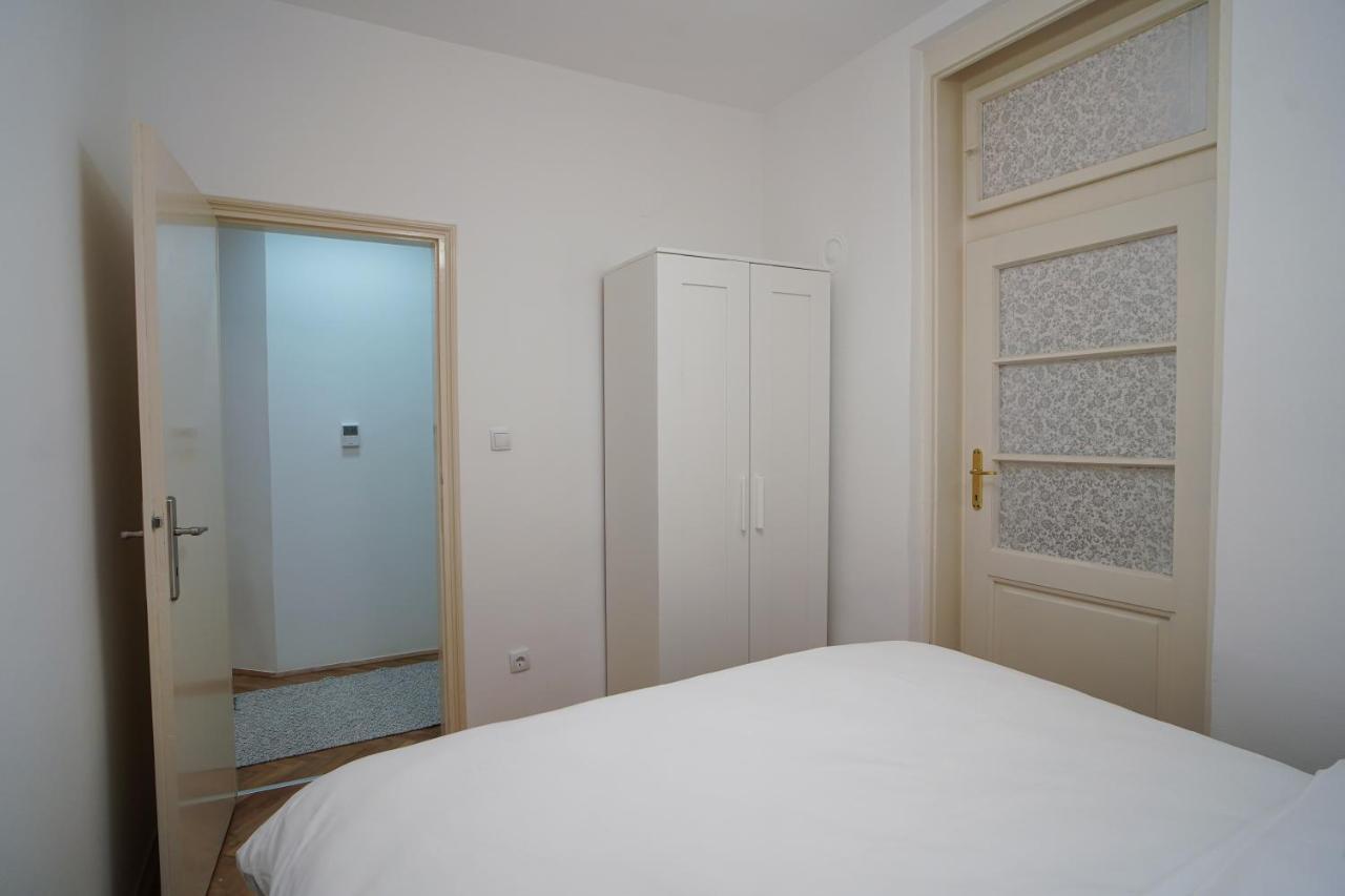 Quiet Luxury Family Apt Belgrade Fortress Center מראה חיצוני תמונה